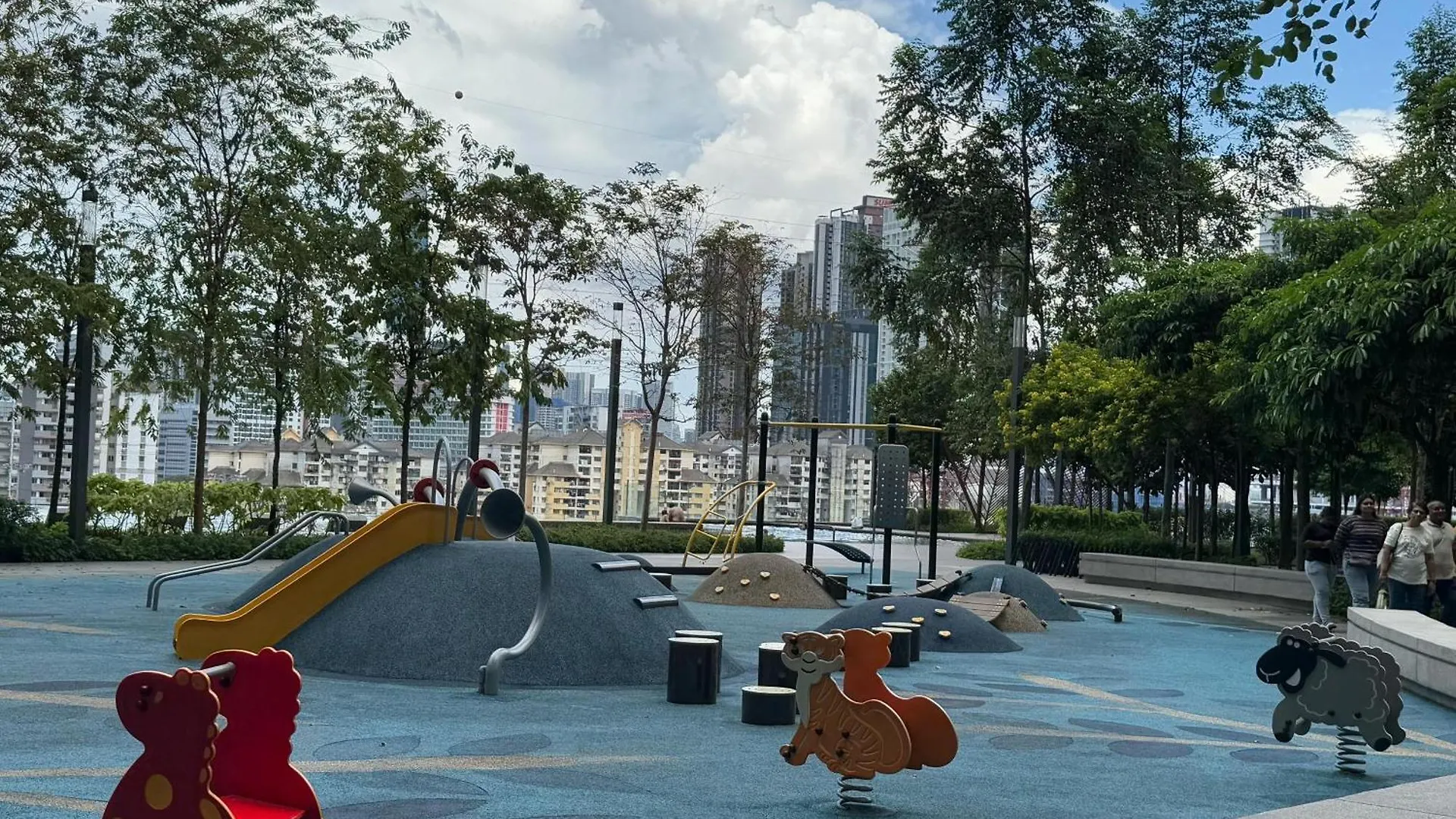 Perfect For Families & Larger Groups, Kl Mrt- M Vertica Kuala Lumpur Malaysia