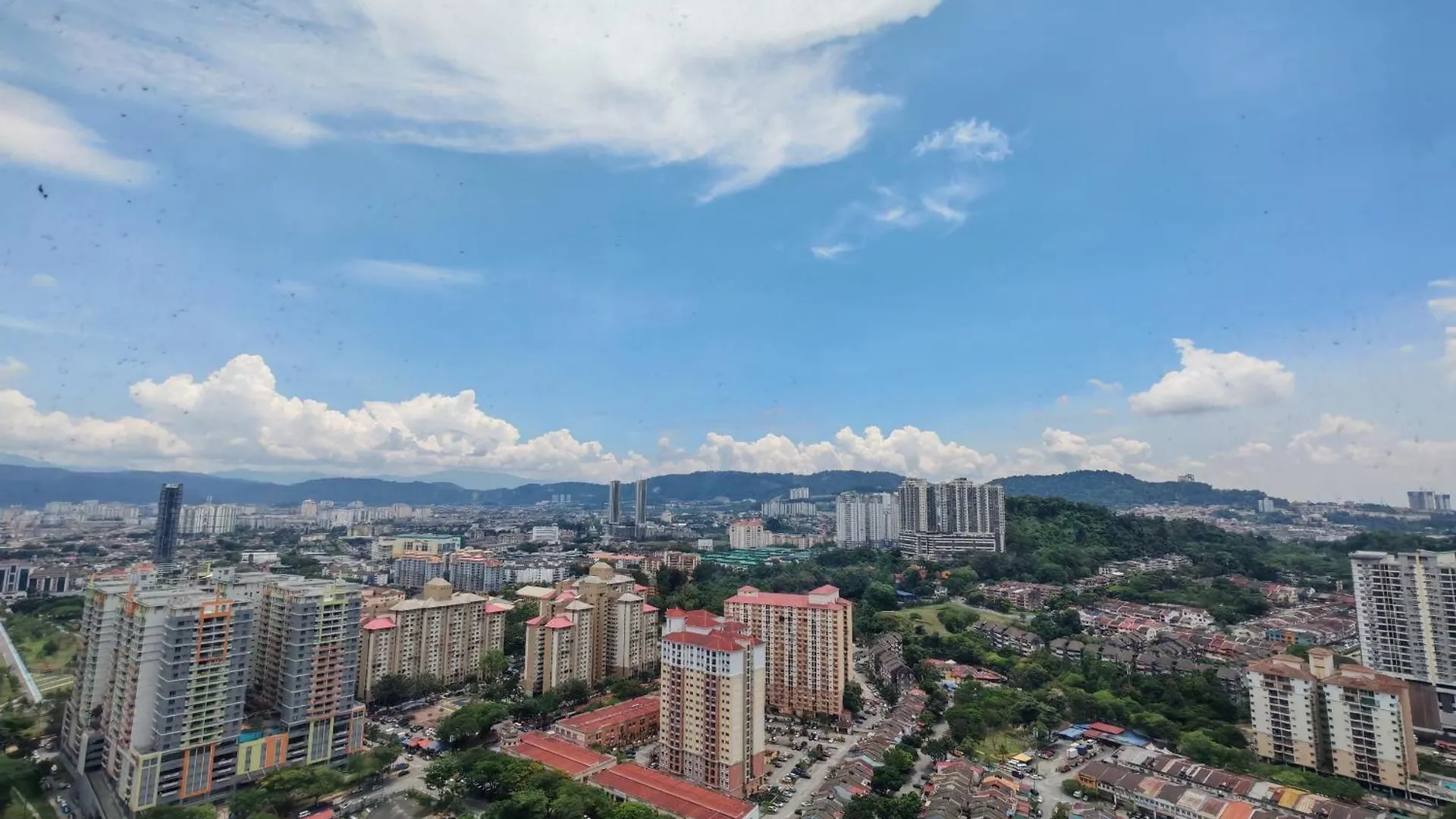 Apartment Perfect For Families & Larger Groups, Kl Mrt- M Vertica Kuala Lumpur